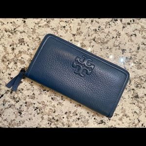 Tory Burch wallet